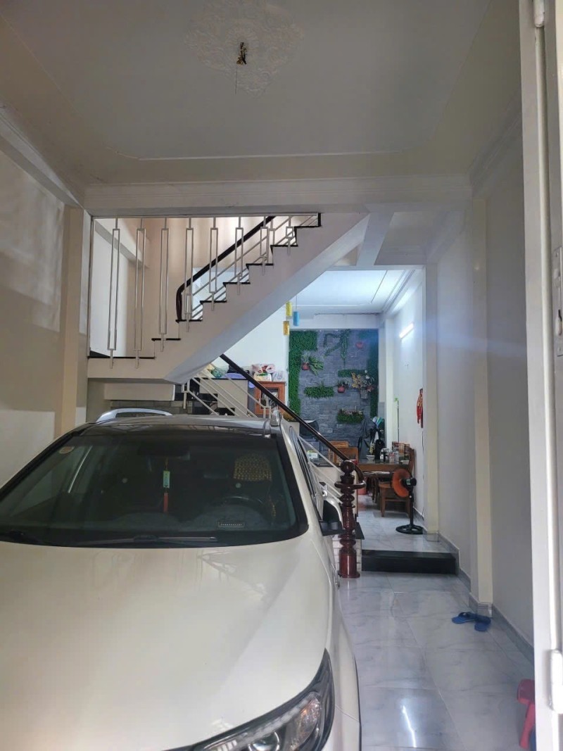 Bán nhà đường số 16, Linh Trung, Thủ Đức, TP HCM. DT 54m2, 4 tầng. Giá 7.4 tỷ.