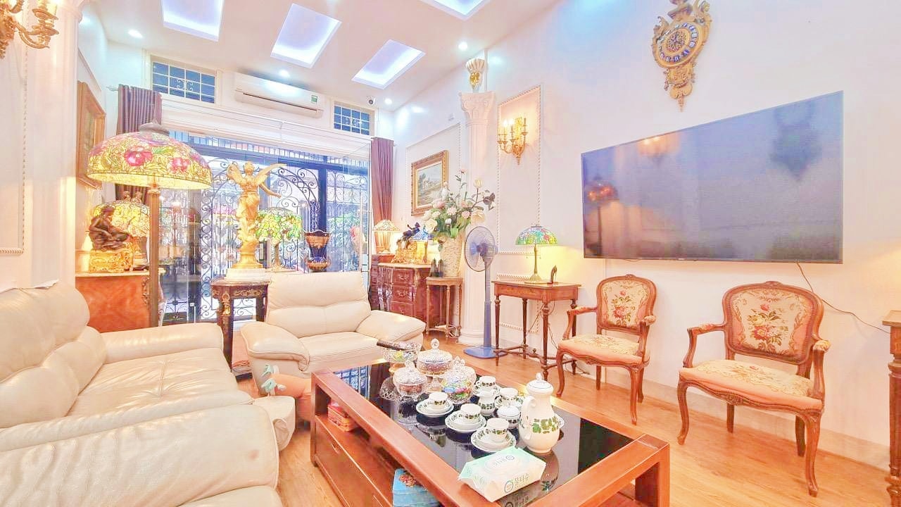 Bán nhà mặt phố Phan Đình Phùng, quận Ba Đình, vị trí đắc địa, 35m2, mặt tiền 5m, 4 tầng
