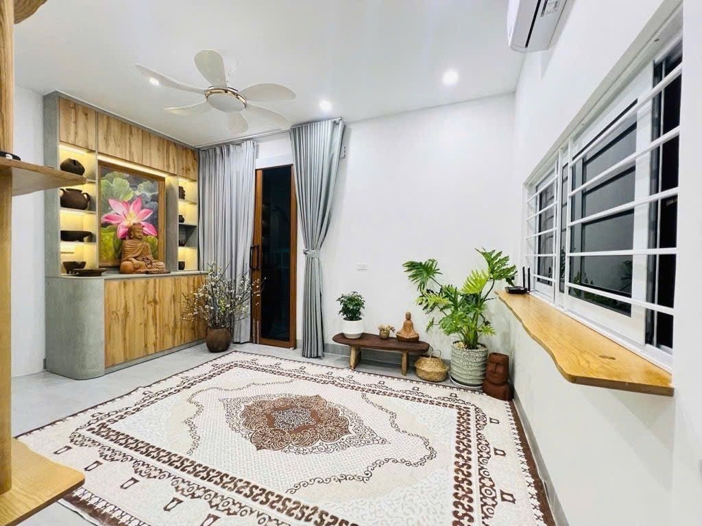 Bán nhà tập thể phố cổ quận Hoàn Kiếm, phố Đường Thành, 2 thoáng, 65m, 2 phòng ngủ, nội thất đẹp.