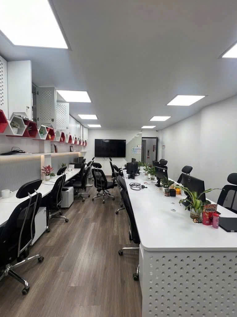 SIÊU PHẨM MIẾU ĐẦM, LÔ GÓC THANG MÁY, VIEW ĐẠI LỘ THĂNG LONG, 60M2 5 TẦNG.