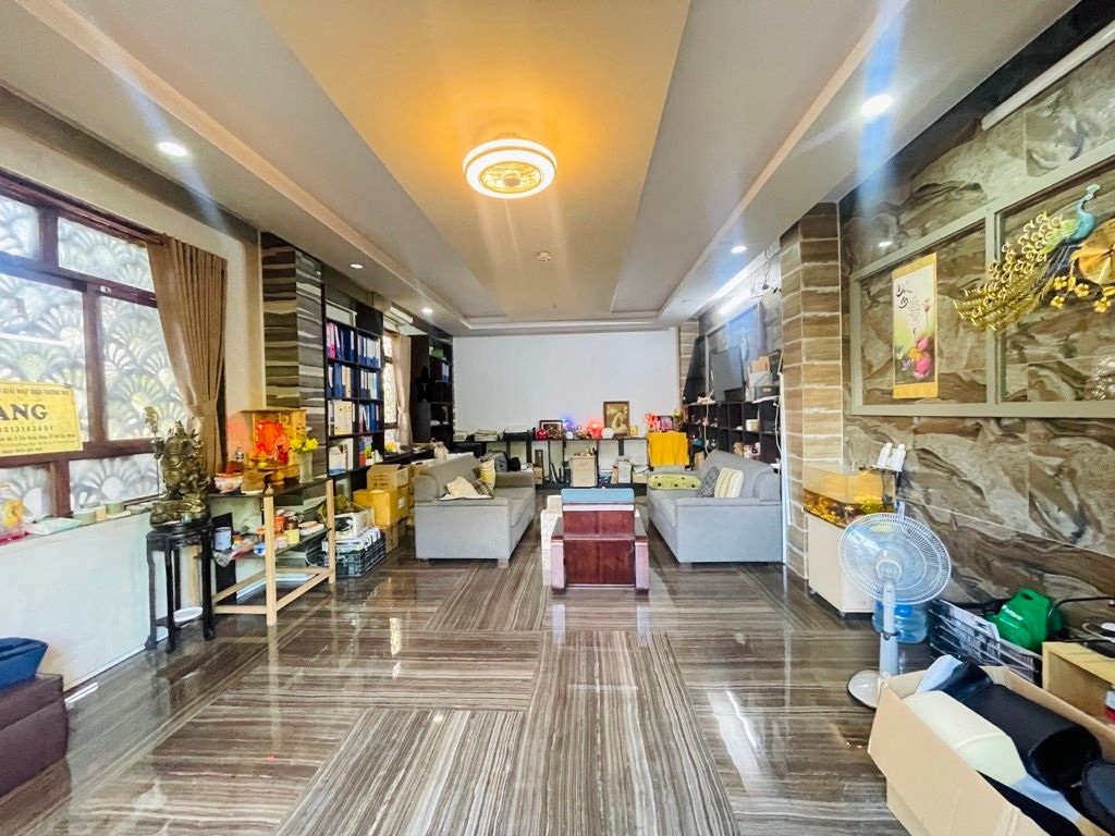 BÁN NHÀ MẶT TIỀN CỘNG HÒA (8m x 40m) – QUẬN TÂN BÌNH