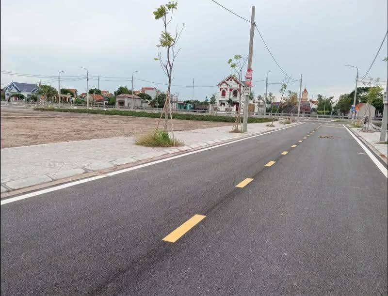 Chỉ hơn 1.6 tỷ đã có lô đất biển đẹp tuyệt vời tại Quất Lâm, Thịnh Long - Ninh Bình. LH 0981691509 sổ đỏ sẵn sàng giao dịch