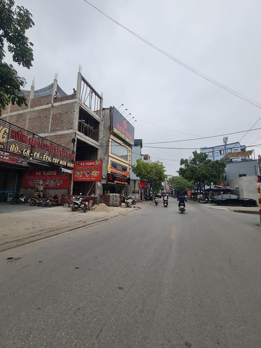 SĐCC đất Trâu Quỳ, Gia Lâm. 100m2, mt 5m. Đường ô tô thông cách 10m. Lh 0989894845
