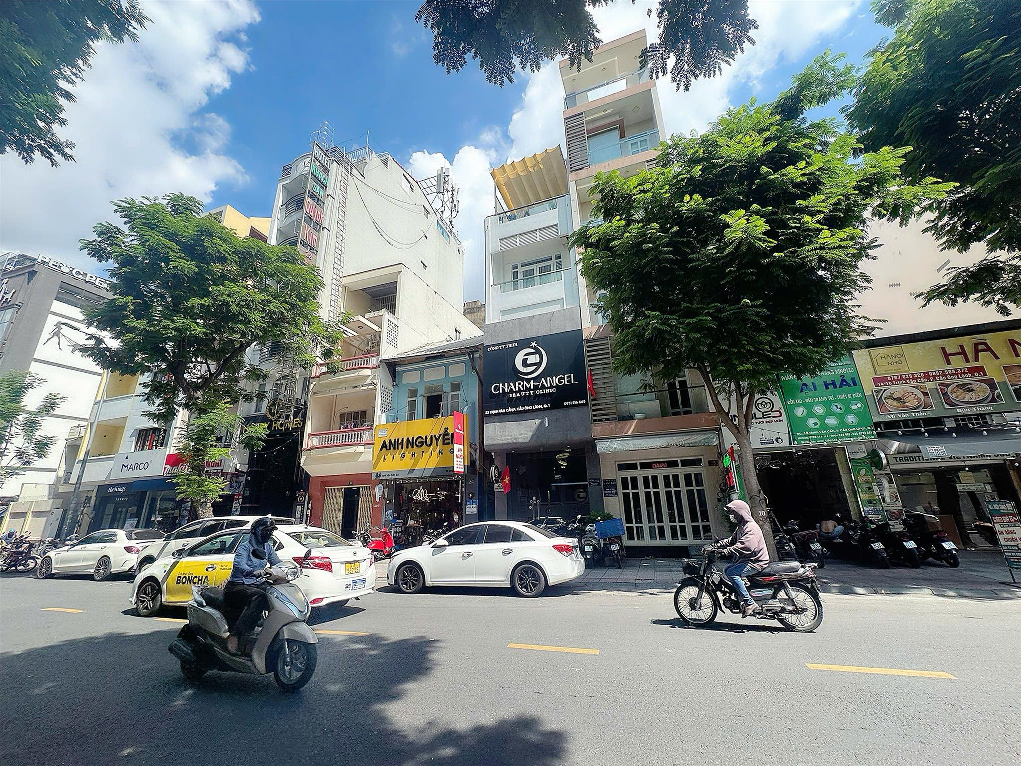 CHÍNH CHỦ BÁN NHÀ MẶT TIỀN ĐƯỜNG TRỊNH VĂN CẤN, QUẬN 1 - KHU VỰC HIẾM NHÀ BÁN - GIANG GIANG: 093.86.76.685
