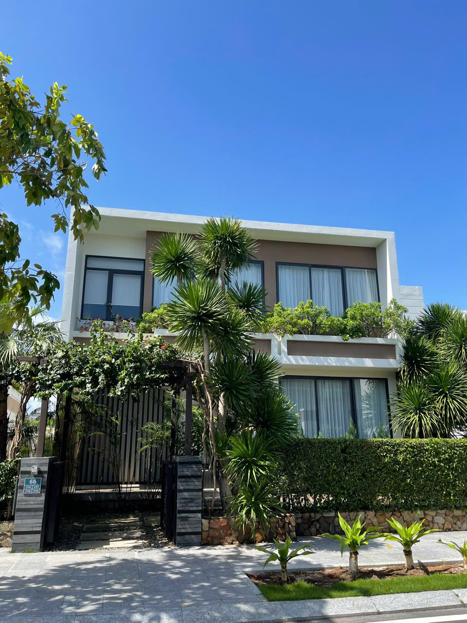 BÁN VILLA GRAND WYNDHAM - CARAWORL CR CĂN GÓC 3PN DT: 453,8m - SẴN SỔ CHỈ 25 TỶ