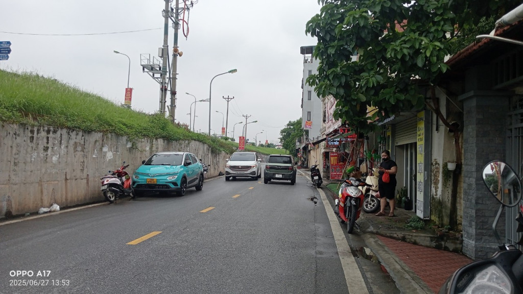 167TR/M2-MẶT PHỐ BÁT KHỐI-BÁN ĐẤT TẶNG XƯỞNG -MẶT TIỀN 11M-KINH DOANH-CHO THUÊ