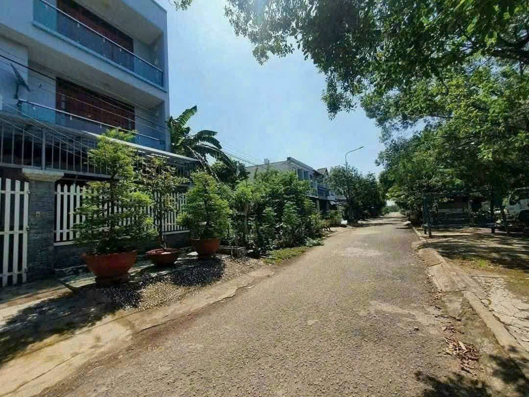 GIẢM 300 TRIỆU BÁN NHANH LÔ ĐẤT VIEW CÔNG VIÊN – TRỤC CHÍNH LÊ THỊ RIÊNG, Q12