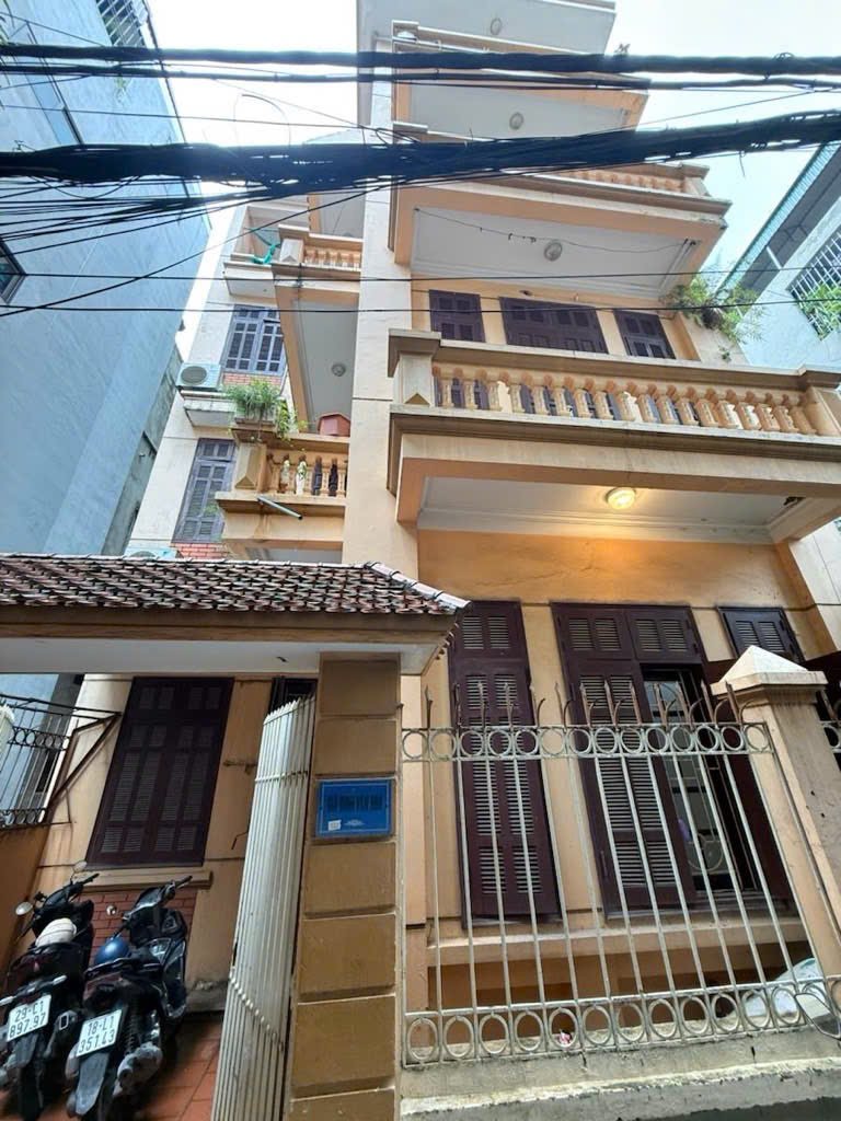 CHO THUÊ NGUYÊN CĂN MINH KHAI, Ô TÔ ĐỖ CỬA, LÀM VĂN PHÒNG, 56M 4T 16TR 0903258273