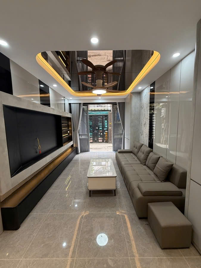Bán siêu phẩm nhà đẹp Quan Nhân, gần ôtô, 38m2-5T, full nội thất mới xịn xò cực đẹp, giá chỉ 11 tỷ