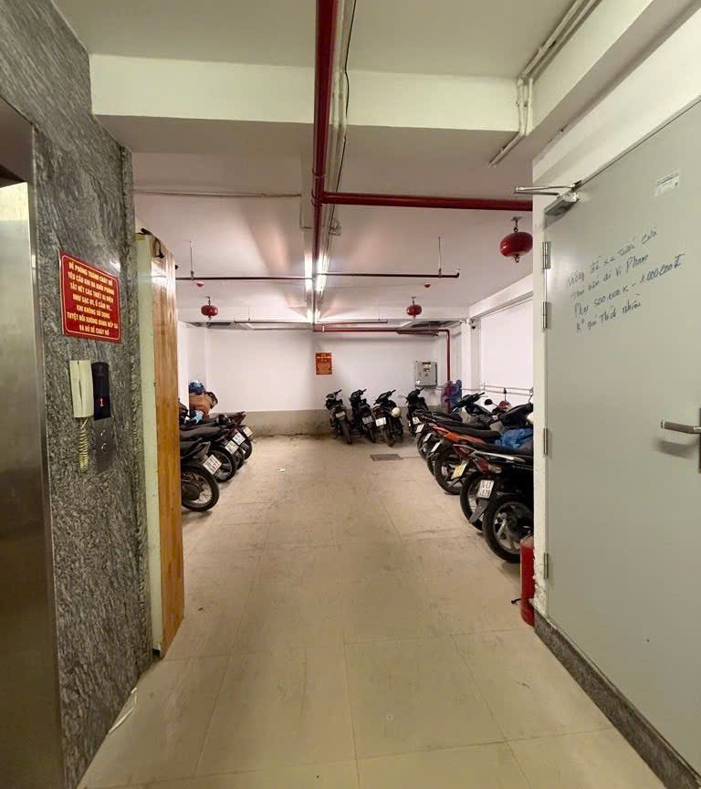 BÁN TÒA CĂN HỘ DỊCH VỤ MỄ TRÌ THƯỢNG, 111M², 7 TẦNG, 21 PHÒNG, DOANH THU CAO, GIÁ 37 TỶ