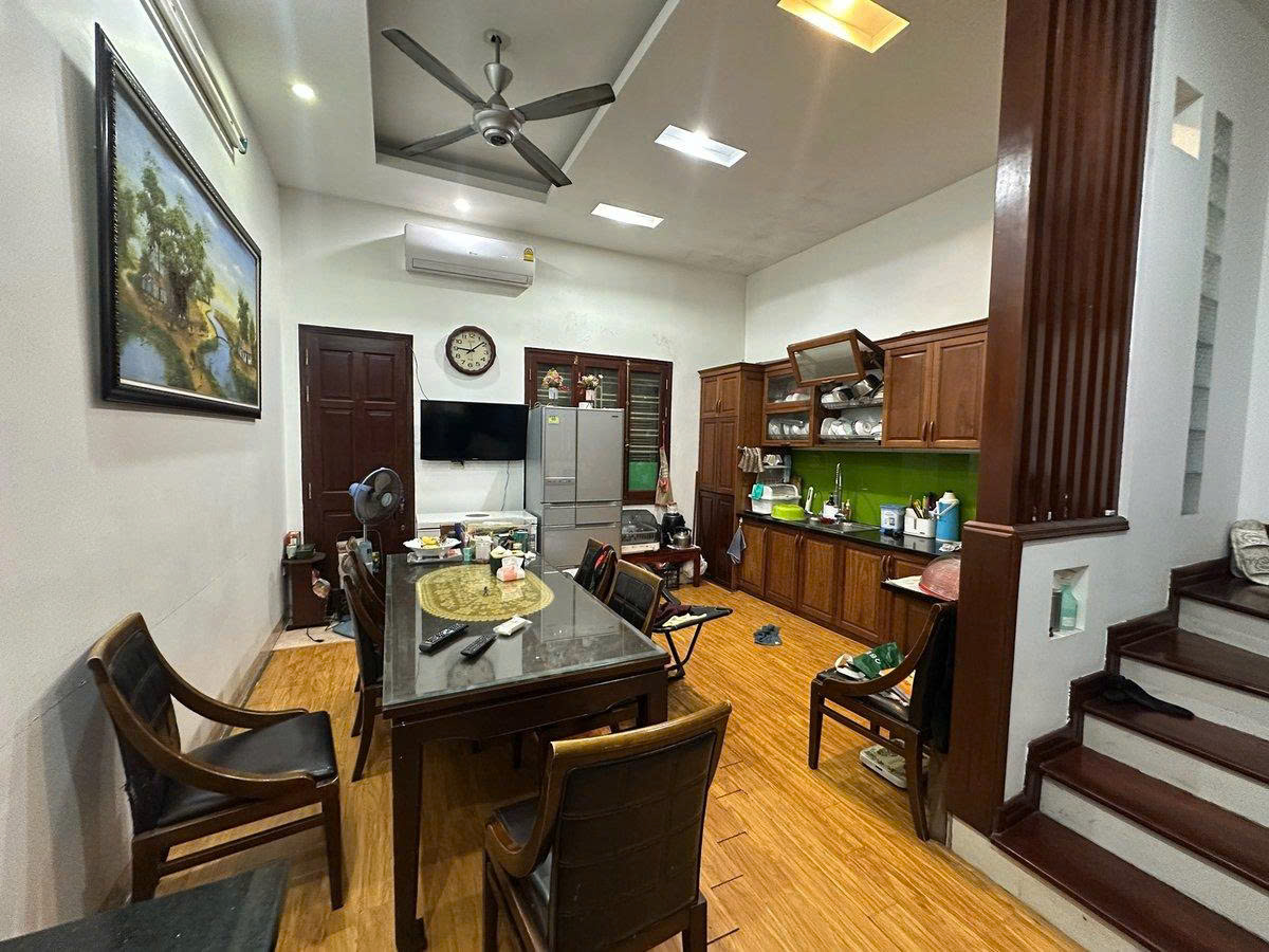 Mặt phố Phương Liệt 66m3, 5 tầng, MT4.5m view Hồ cực VIP quận Thanh Xuân