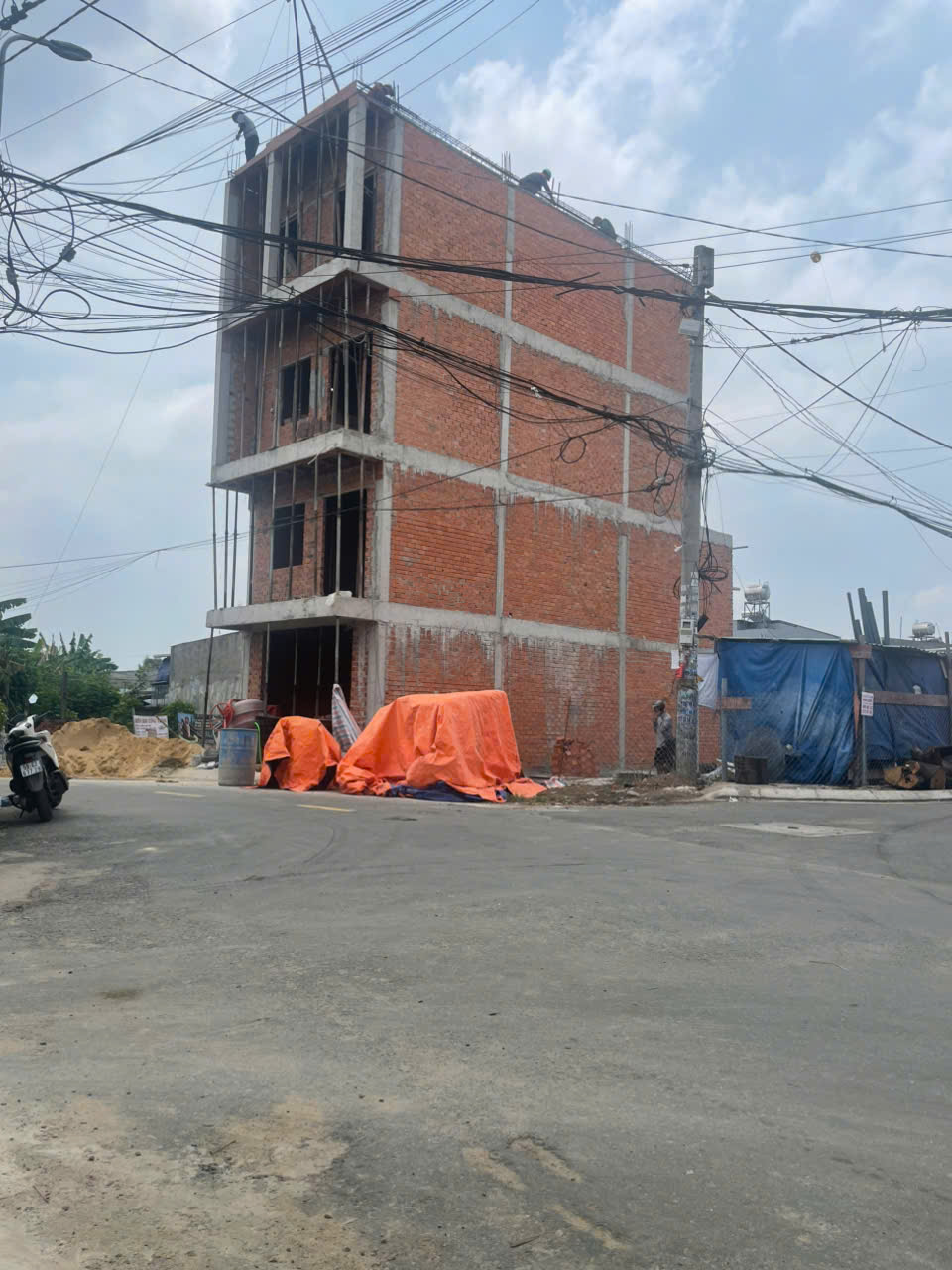 CHỈ HƠN 3 TỶ – SỞ HỮU NGAY ĐẤT ĐẸP LÊ VĂN KHƯƠNG - CÓ VĨA HÈ, VỊ TRÍ ĐẸP