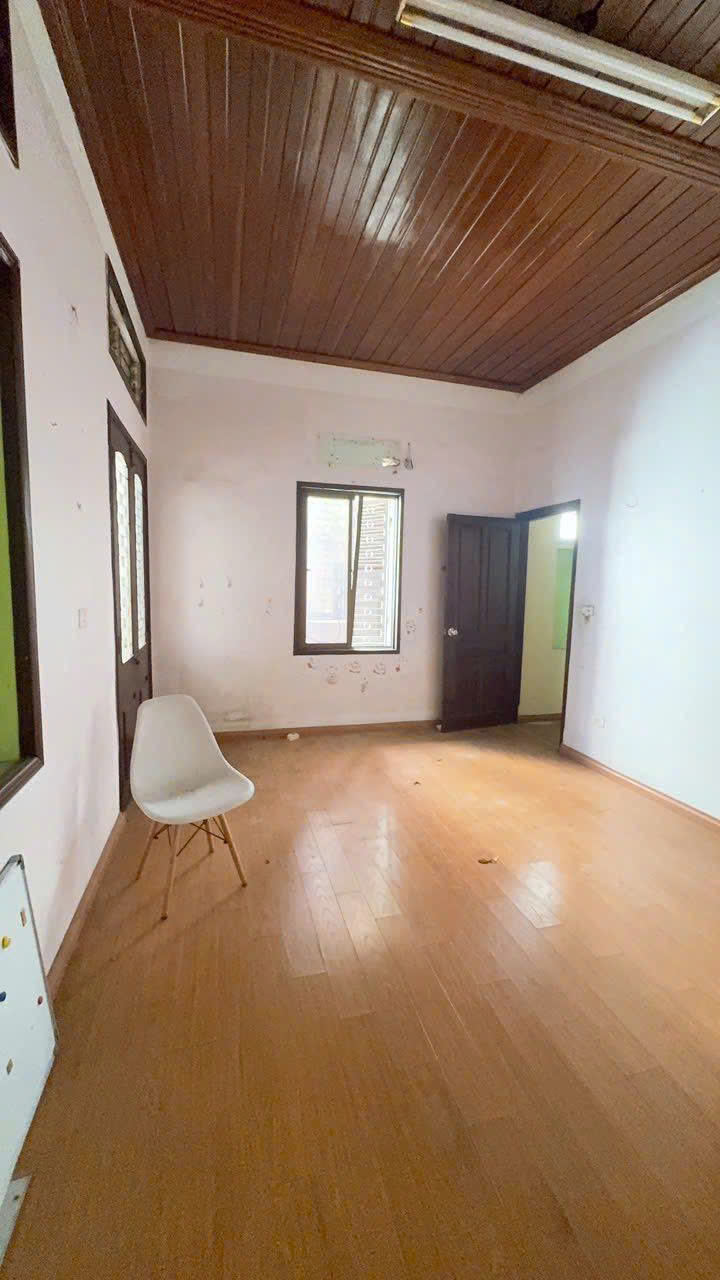 Phố Tô Vĩnh Diện 98m2, 2T, MT9.4m lô góc 3 mặt ngõ vỉa hè ô tô hiếm Thanh Xuân