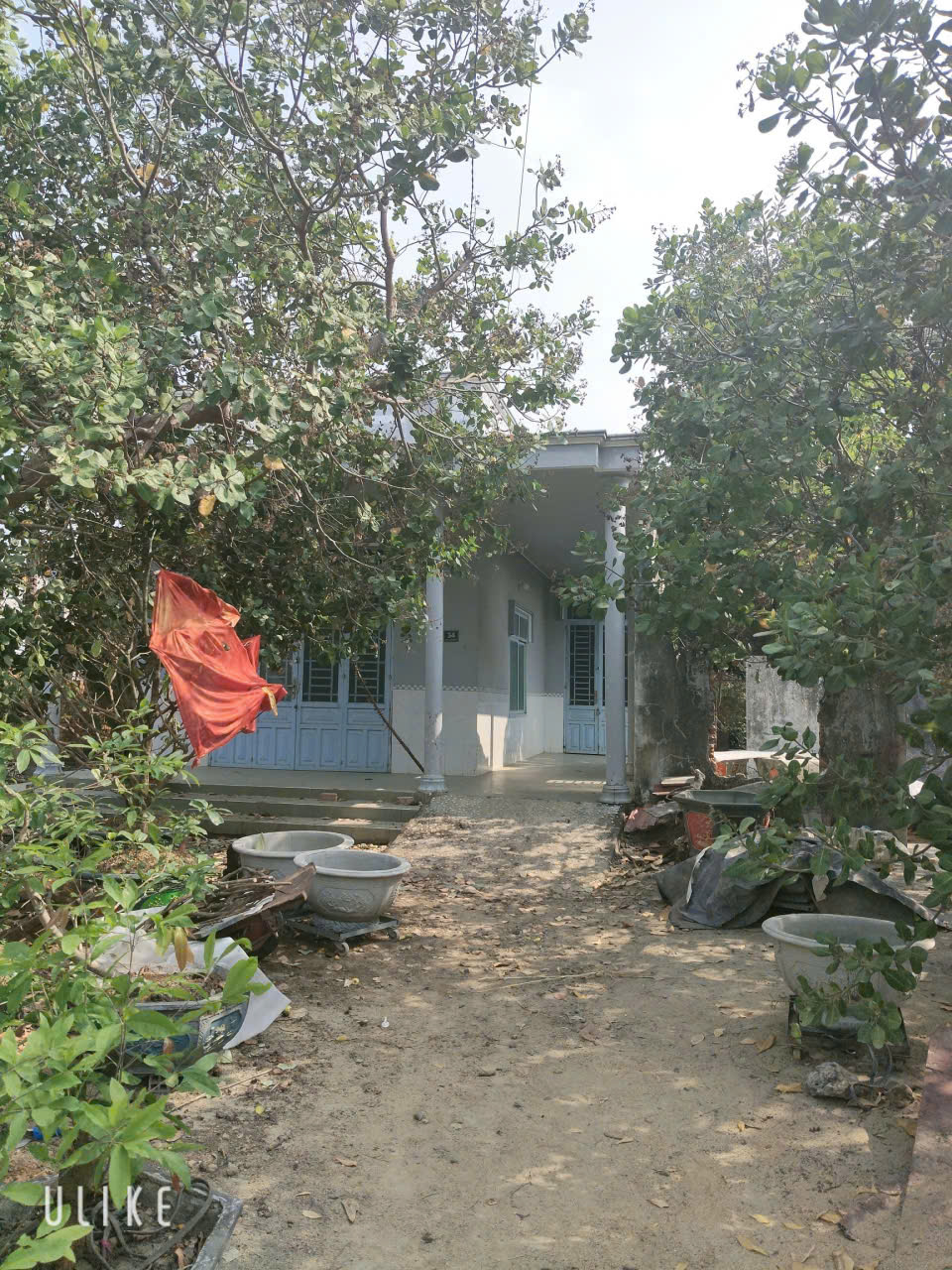 HOT HOT HOT BÁN GẤP NHÀ SÂN VƯỜN GIÁ RẺ VIEW ĐẸP. ĐẦU TƯ SINH LỜI CAO.