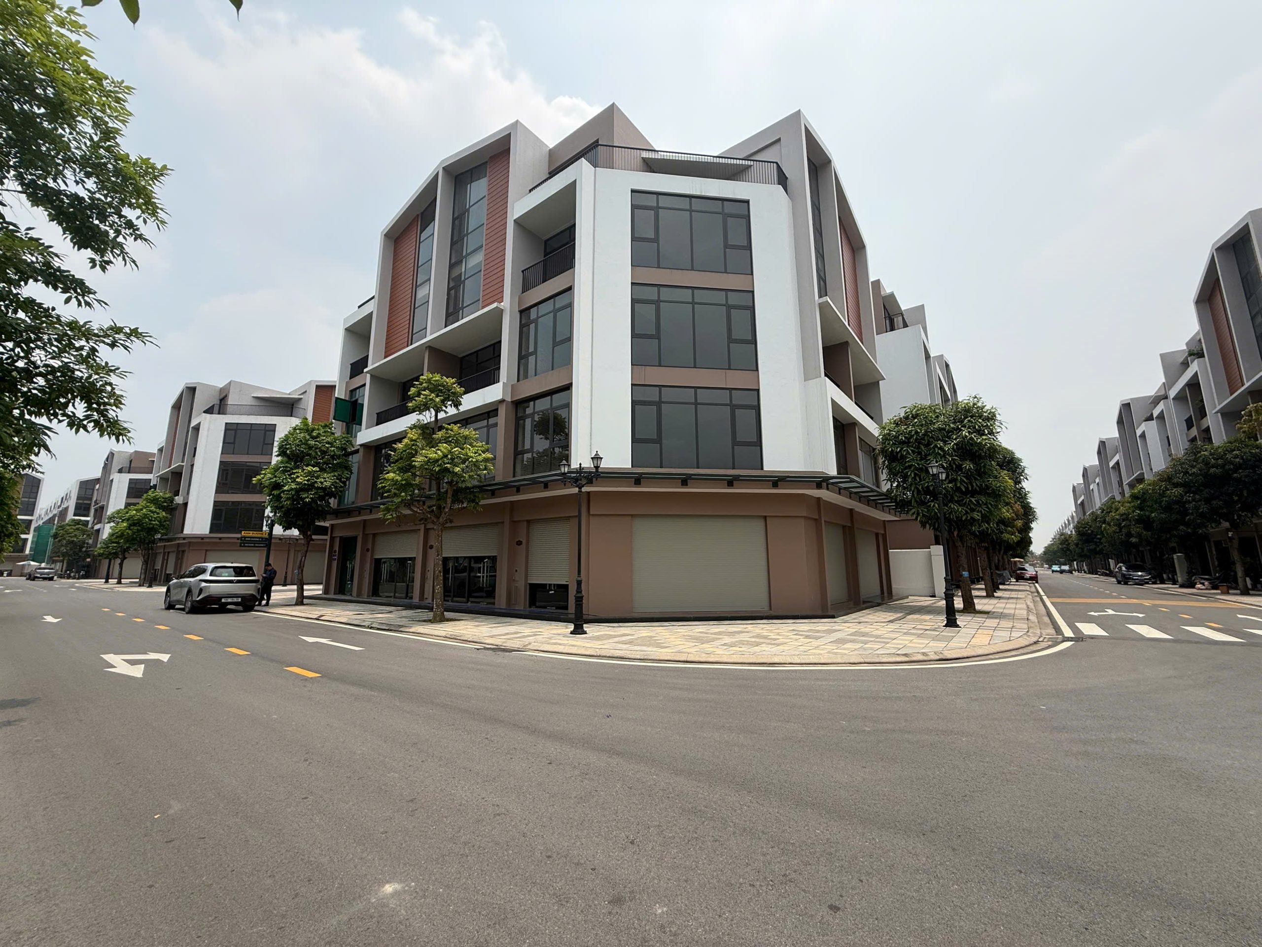 NHỈNH 23 TỶ SIÊU PHẨM SHOPHOUSE LÔ GÓC 3 MẶT TIỀN 168m – KINH DOANH ĐỈNH CAO TẠI OCEAN PARK CITY 2-3 VỪA Ở VỪA KD RẤT
