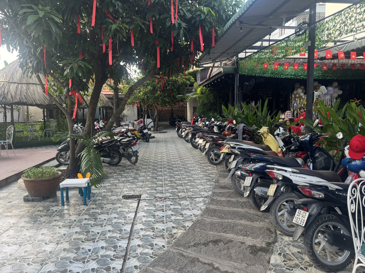 SANG NHƯỢNG QUÁN CAFE SÂN VƯỜN QUẬN 12 , THẠNH LỘC , DIỆN TÍCH 1200M2