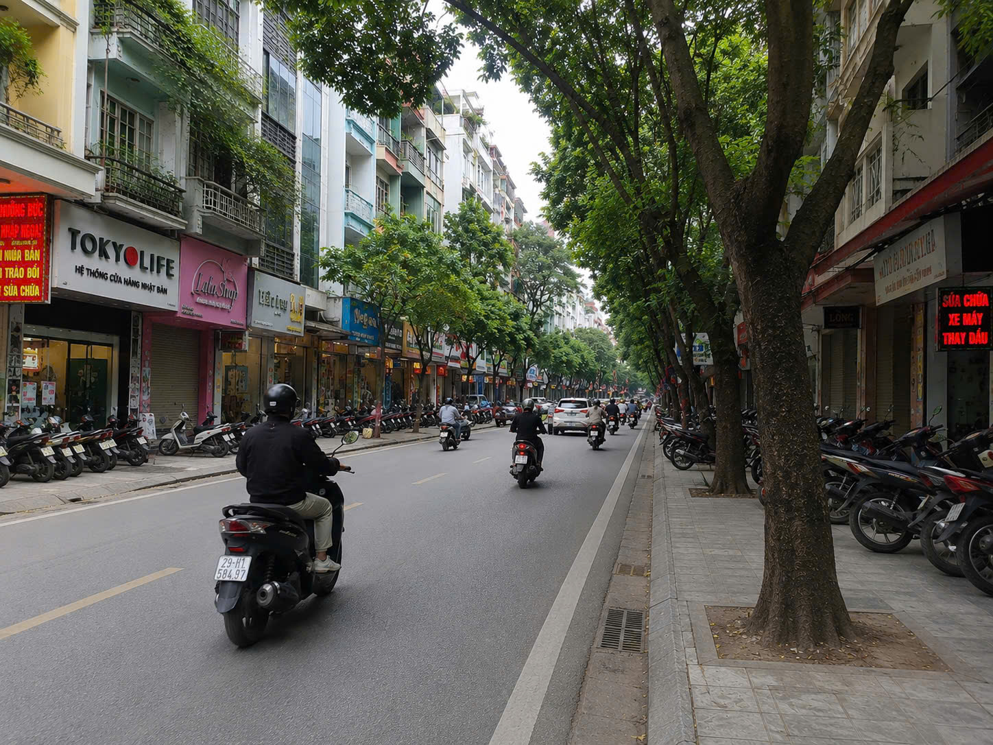BÁN NHÀ LẠC TRUNG - HAI BÀ TRƯNG - MT THOÁNG - Ô TÔ ĐỖ TRƯỚC CỬA