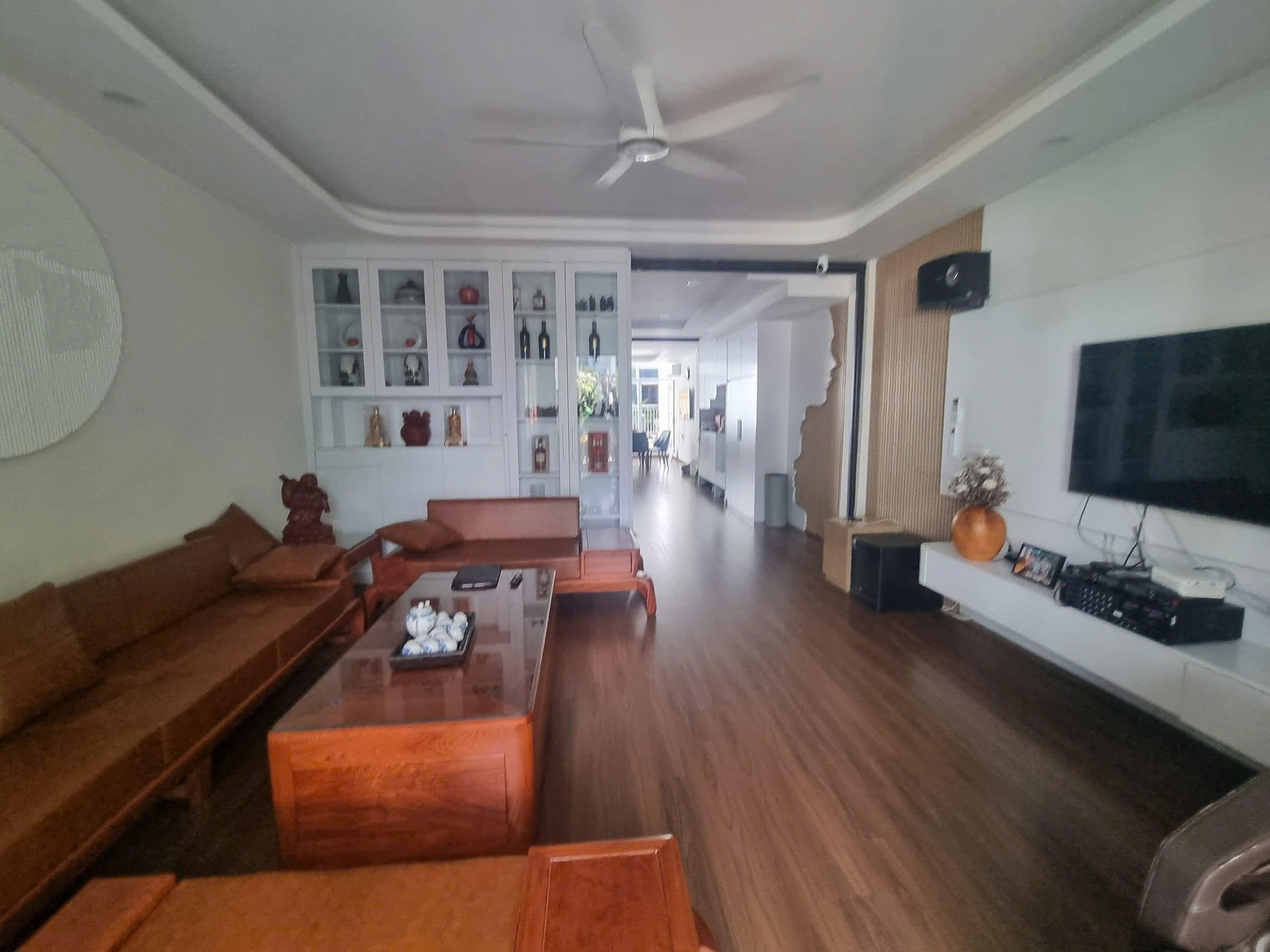 Hiếm Phố Nguyễn Chánh 66m2, 4 tầng, MT4.2m vỉa hè Gara ô tô tránh 2 thoáng kinh doanh đỉnh
