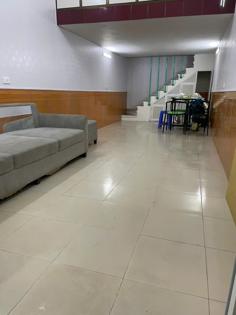 CHO HỘ GIA ĐÌNH THUÊ NHÀ NGUYÊN CĂN 2,5 TẦNG TẠI PHƯỜNG THANH LƯƠNG, QUẬN HAI BÀ TRƯNG, HÀ NỘI CHỈ 8TR