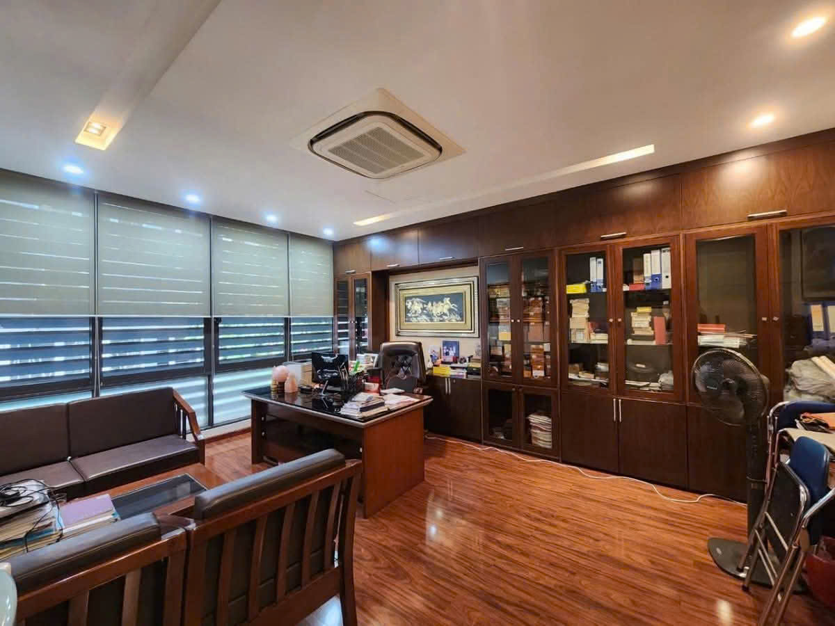 Phố Đỗ Quang 58m2, 5T, MT4.8m Gara ô tô tránh kinh doanh giá 25 tỷ hiếm Cầu Giấy