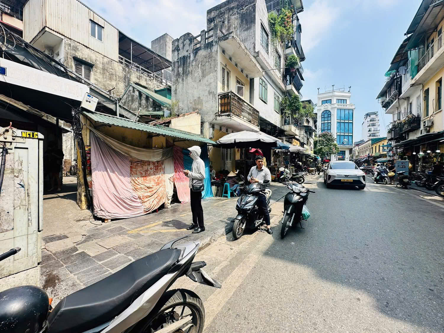 Hàng Chiếu 80M2 Mặt Tiền 10M Lô Góc 3 Mặt Thoáng 32.5 Tỷ SDCC Xây Khách Sạn
