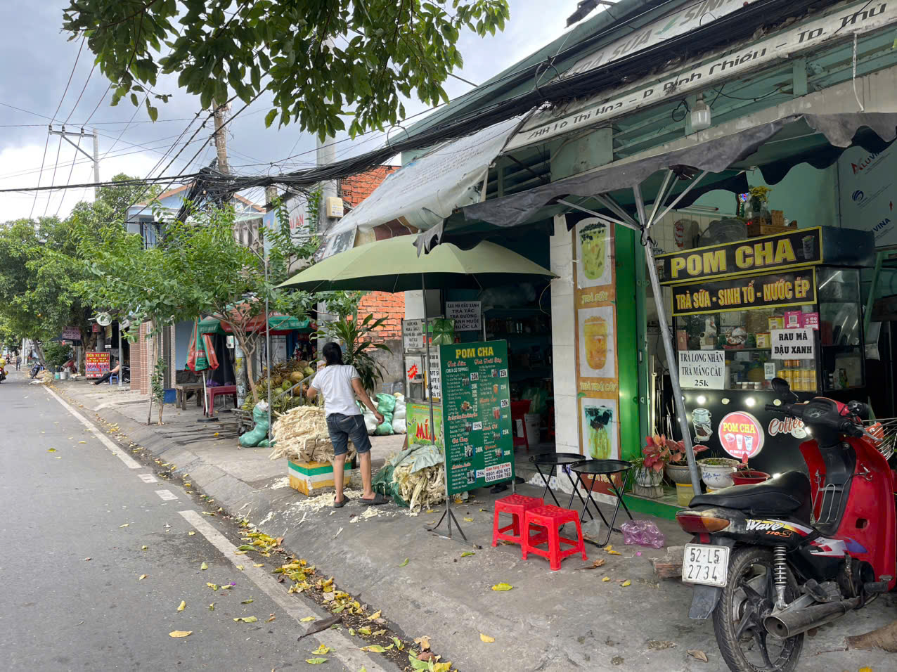 Thủ Đức ! SANG RẺ 49 tr , QUÁN TRÀ SỮA GẦN 2 TRƯỜNG HỌC , MB THUÊ CHỈ 4 tr / tháng , Có 1 gác ở và đường học sinh đông,