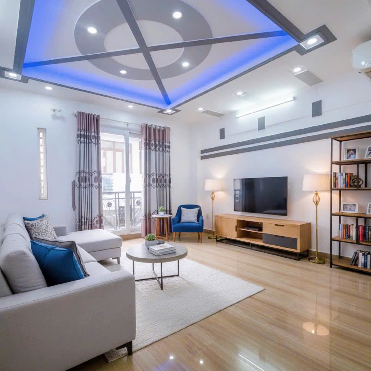 Bán nhà hẻm Ô tô Huỳnh Văn Bánh , QUẬN PHÚ NHUẬN , 5 x 7.6m (38 m2)