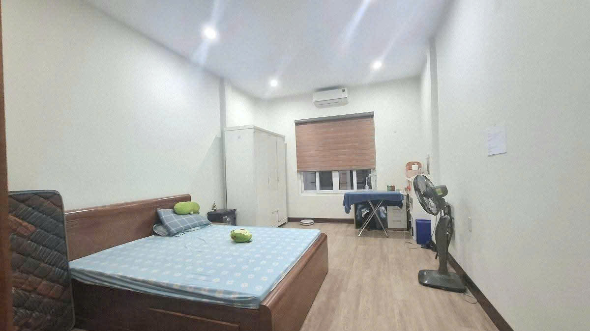 Phân lô phố Hoàng Cầu 30m2, 4T, MT3.9m vỉa hè ô tô tránh nhỉnh 13 tỷ VIP Đống Đa