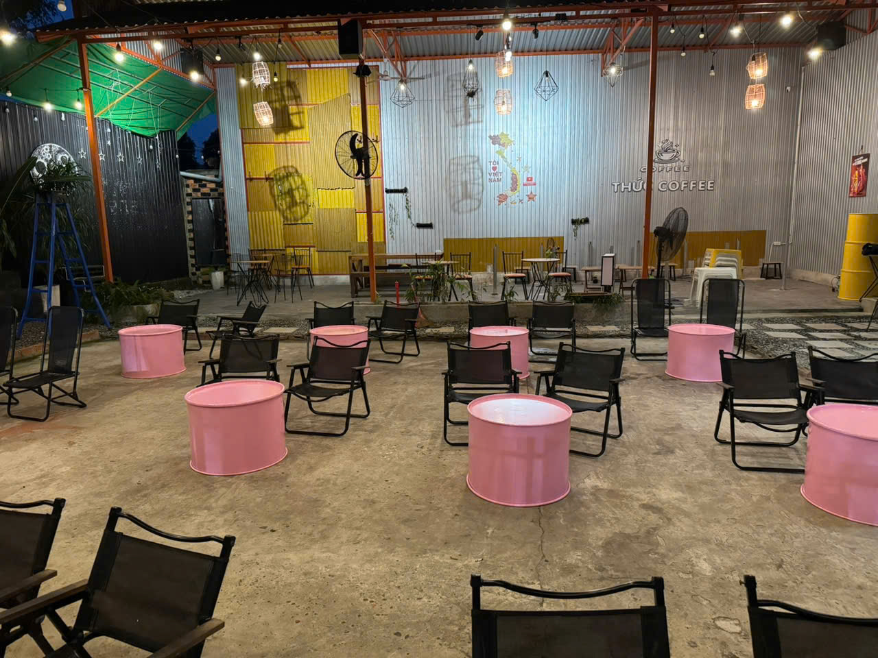 SANG LẠI QUÁN CAFE – KHU HÀNH CHÁNH THỚI LAI Vị trí đẹp (kế bên xã uỷ Thới Lai)