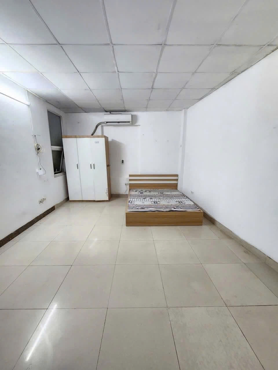Nhượng phòng Giá 3tr3/tháng vào ở được luôn