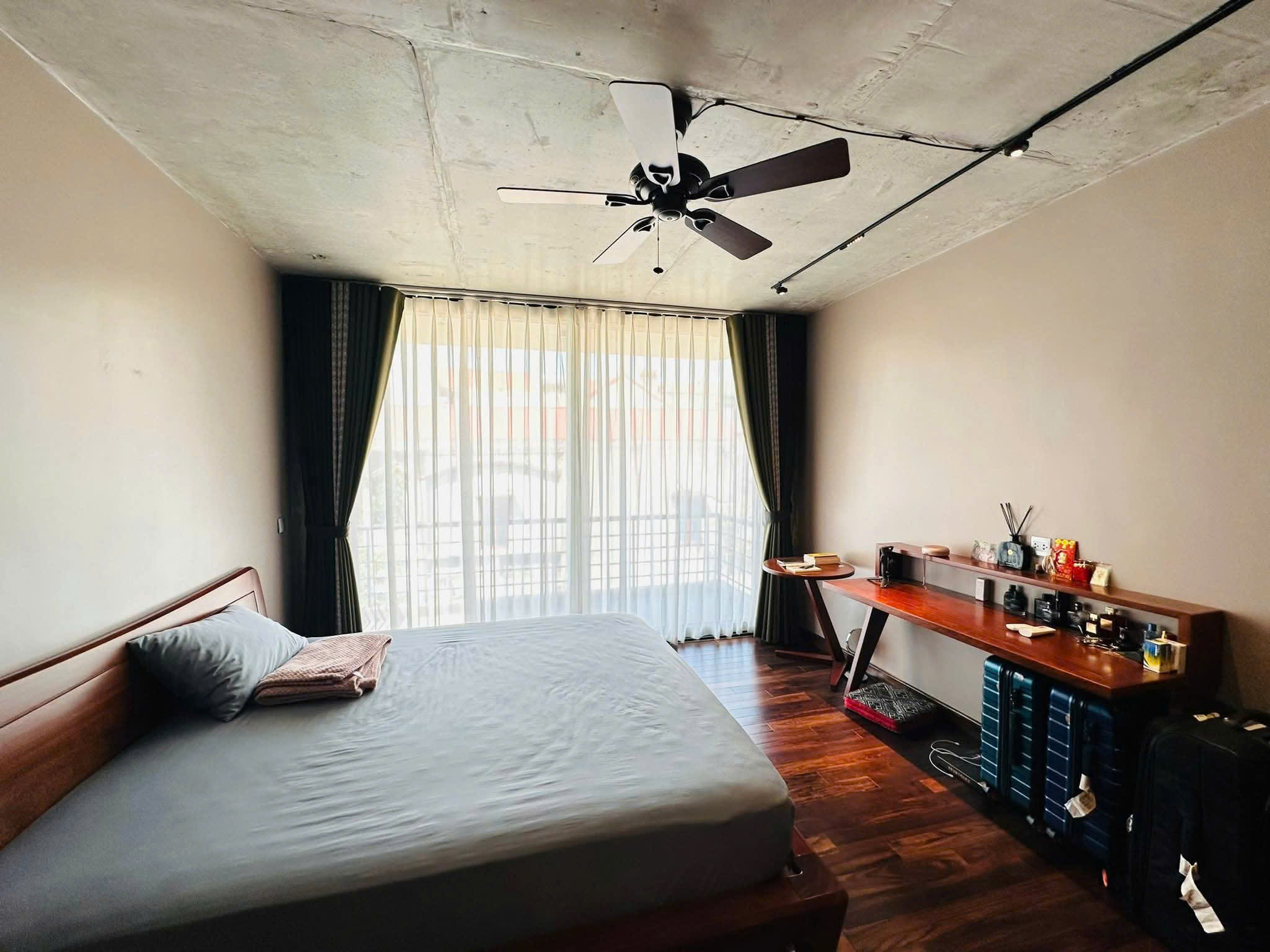 Hiếm phố Chùa Bộc 50m2, 6T thang máy, MT4 Gara ô tô 2 thoáng nhỉnh 19 tỷ VIP Đống Đa