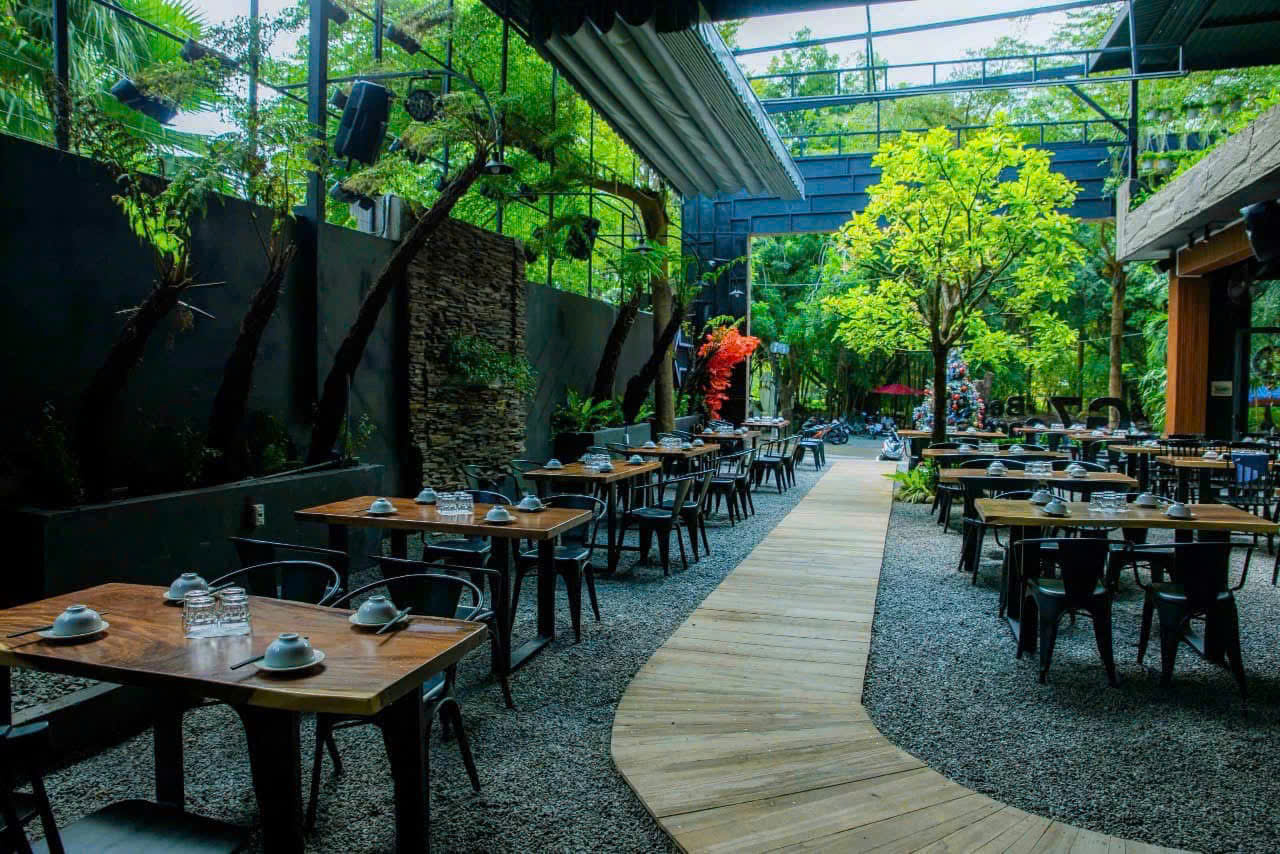 Do chủ ở Sài Gòn không người quản lý, cần gả gấp nhà hàng tâm huyết Số 8 Đường số 5, Phường Vĩnh Lạc, TP. Rạch Giá,