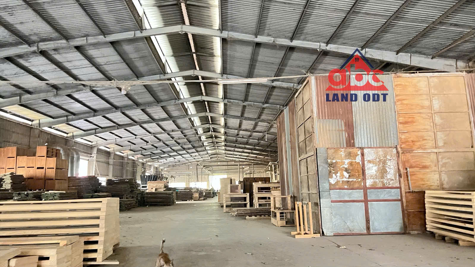 Cho thuê nhà xưởng ngoài KDC, pháp lý đầy đủ sẵn sàng cho thuê hoạt động liền, ưu tiên KHO