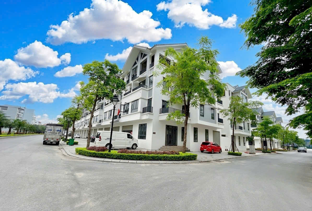 LIỀN KỀ HINDO ROYAL PARK – TRỤC CHÍNH 30M – KINH DOANH SẦM UẤT - NHỈNH 17 TỶ