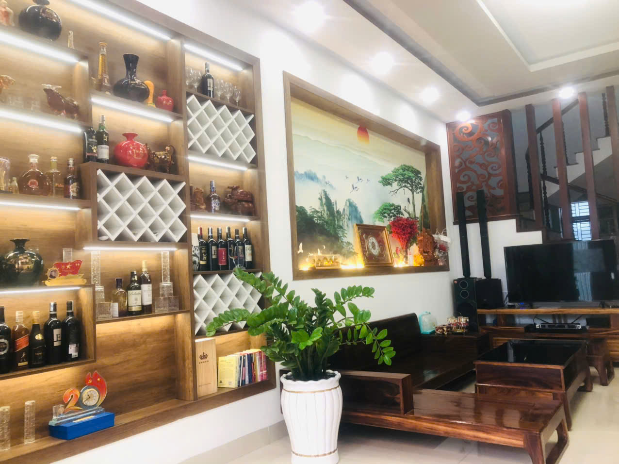► Mặt Tiền Thế Lữ Sơn Trà, gần Cầu Sông Hàn, 95m2, 3 mê như mới, 4PN, 10.x tỷ