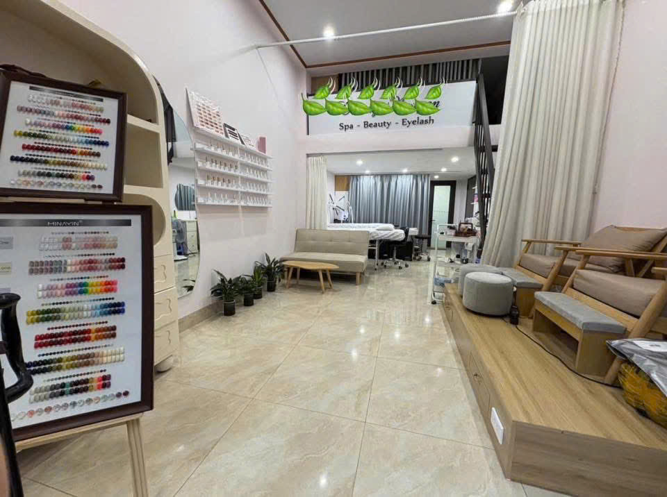 Do cần về quê để đồng hành cùng cơ sở mới nên mình nhượng lại spa đang hoạt động ổn định CHỈ VỚI GIÁ 25 TRIỆU