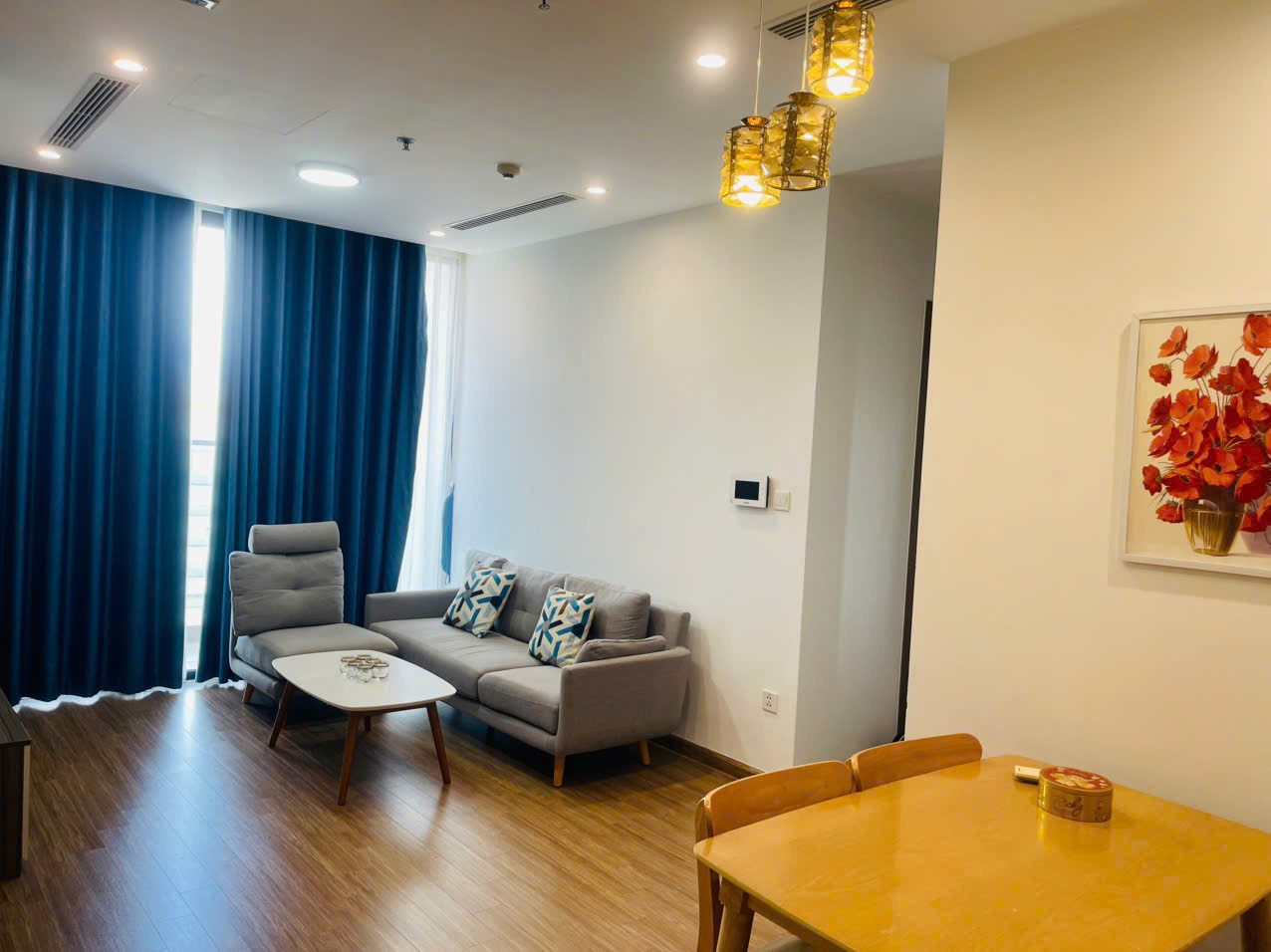 CHÍNH CHỦ CHO THUÊ CĂN HỘ CAO CẤP 2PN FULL ĐỒ TẠI VINHOMES SKYLAKE PHẠM HÙNG – GIÁ 23 TRIỆU