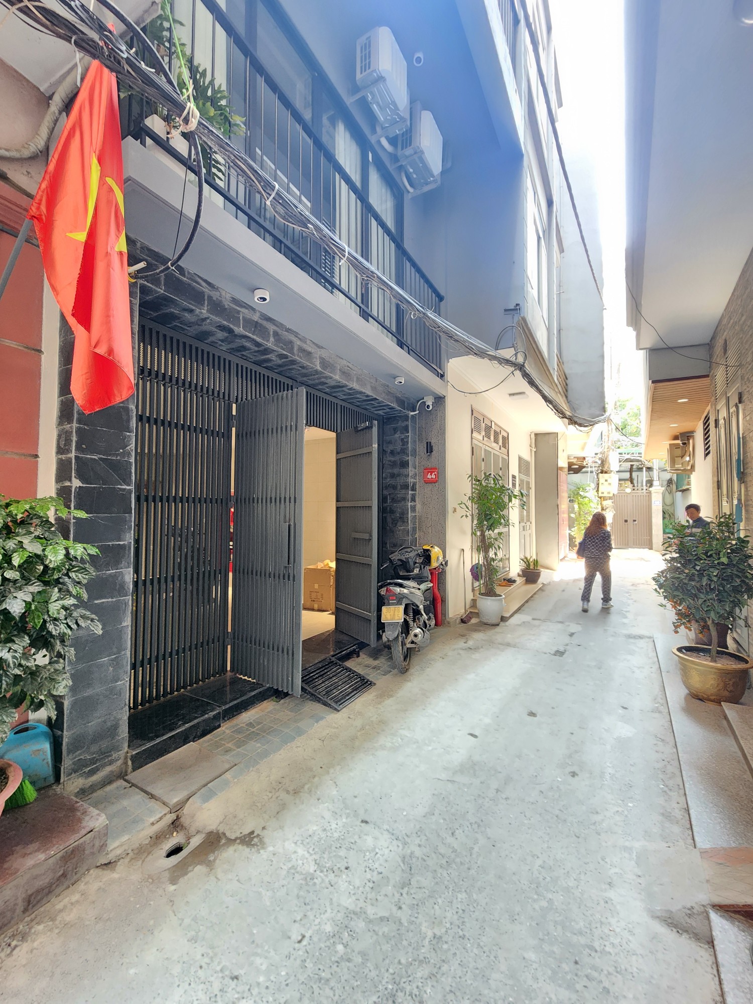 THỤY KHUÊ - GẦN PHỐ - VIEW HỒ TÂY - THANG MÁY - HOMESTAY - KINH DOANH - DÒNG TIỀN - 65M² 24 .8 TỶ ,,