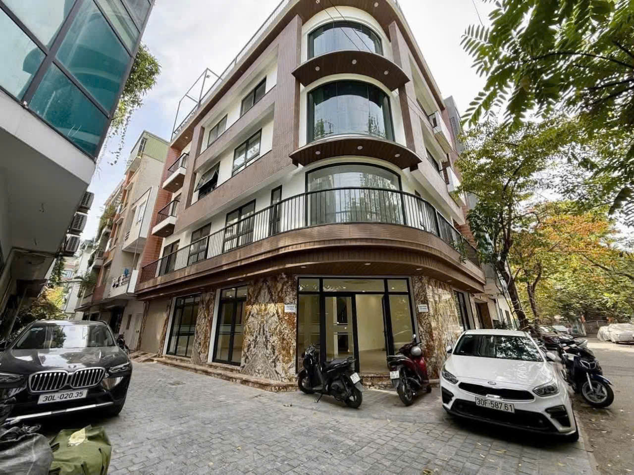32TR/THÁNG! LÔ GÓC! MBKD – SÀN VP LÊ VĂN LƯƠNG 170M2. THÔNG SÀN