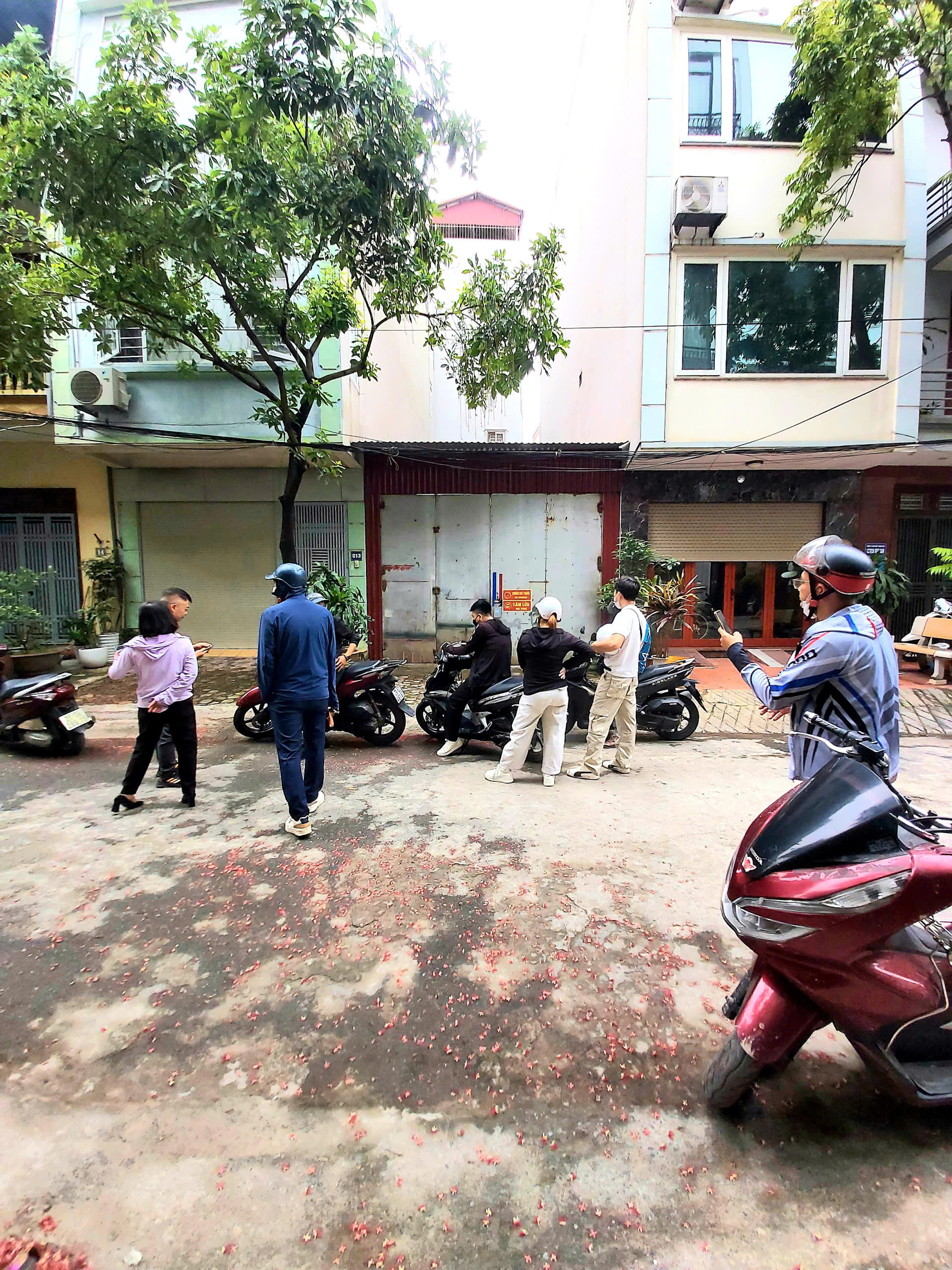 BÁN ĐẤT KHU ĐẤU GIÁ ĐA SỸ – VỊ TRÍ VÀNG SÁT CÔNG VIÊN 365 – NHỈNH 13 TỶ