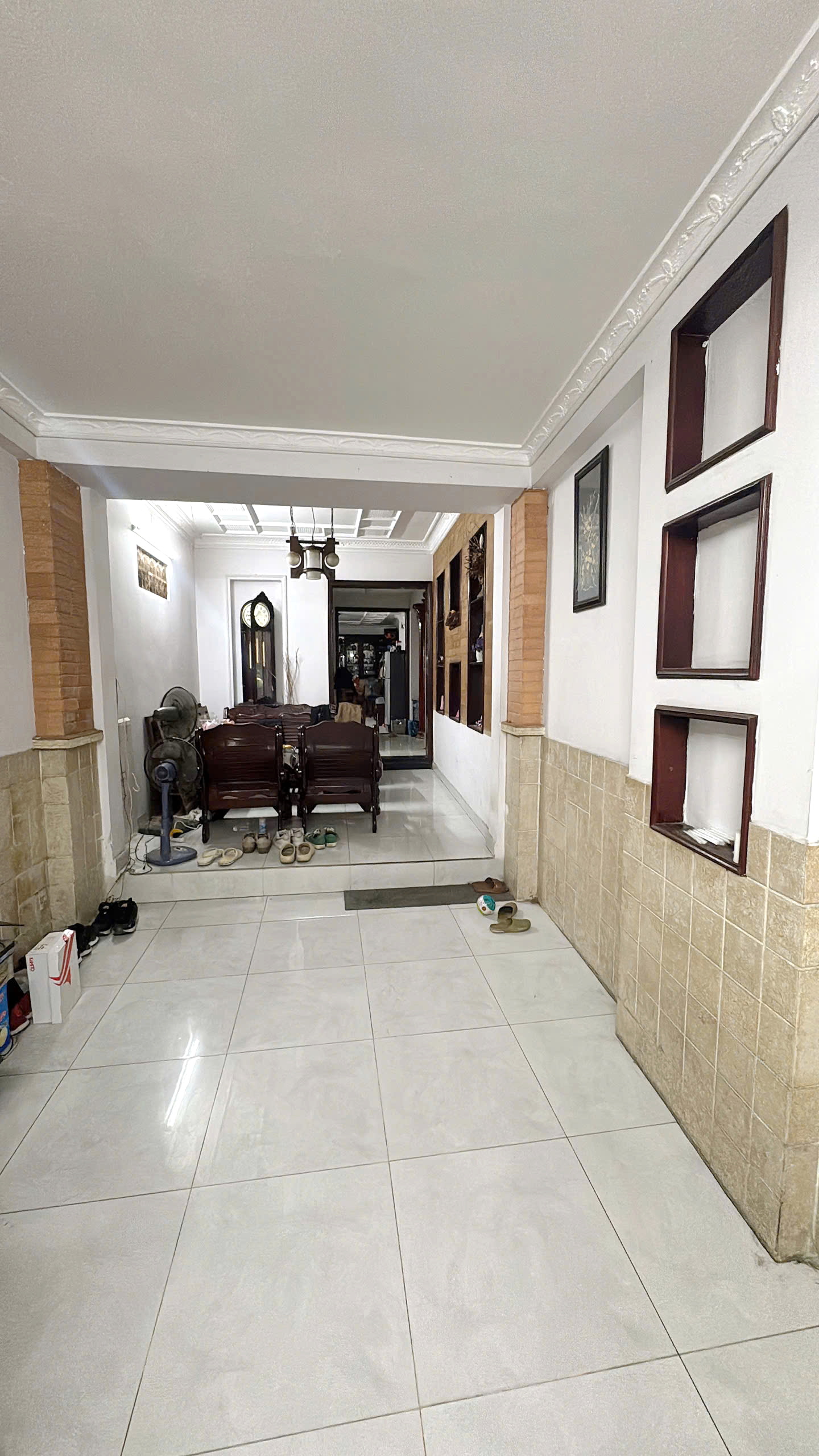 Hạ giá 2 tỷ. Cần bán gấp.Nhà 4 tầng nở hậu MT Ông Ích Khiêm P14Q11. 14tỷ TL