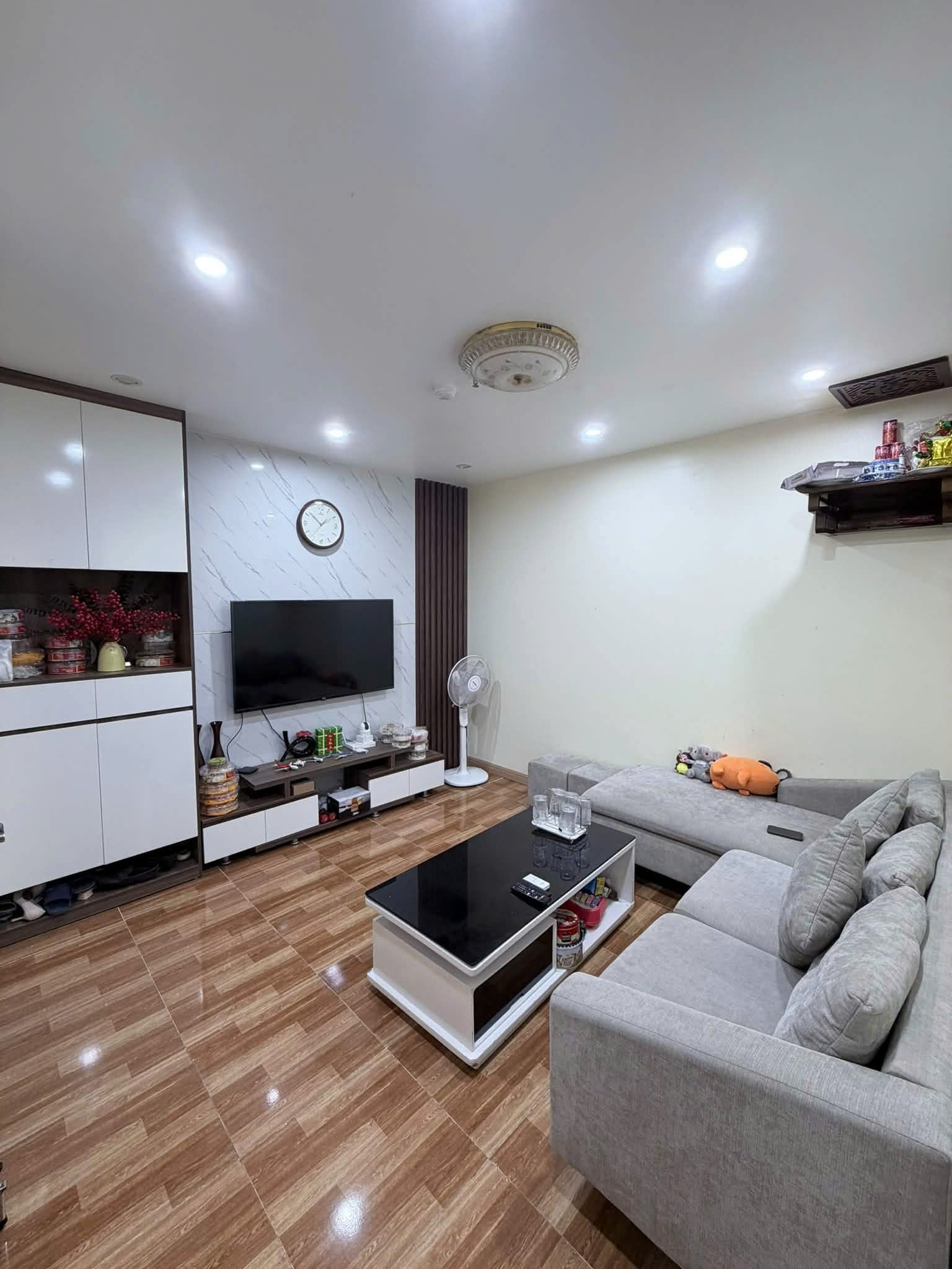 Chính chủ bán căn chung cư trung tâm thành phố - Full nội thất đẹp - Tiện ích ngập tràn