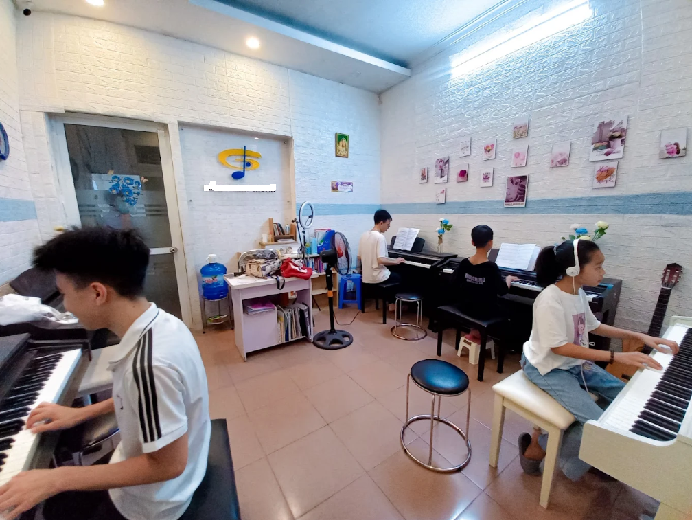 12TR/THÁNG! NGÕ Ô TÔ PHỐ HOÀNG CẦU 45M2, 2.5 TẦNG, MT4M