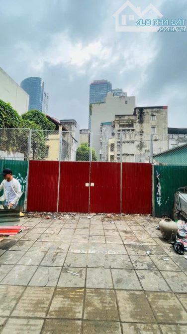 300M² ĐẤT MẶT ĐƯỜNG NGUYỄN VĂN HUYÊN – CHỈ 95 TỶ