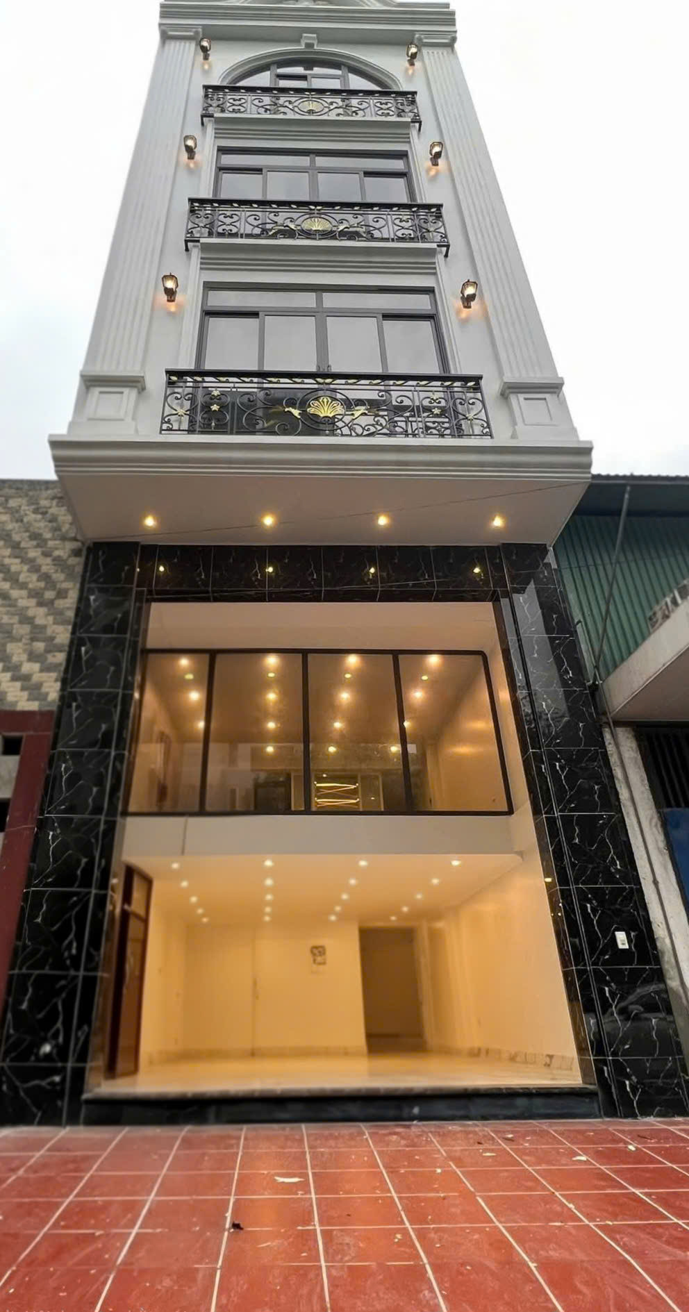 Cho thuê nhà, THANG MÁY, 83m2- 5T, Nguyễn Tuân, Vũ Trọng Phụng -32 tr