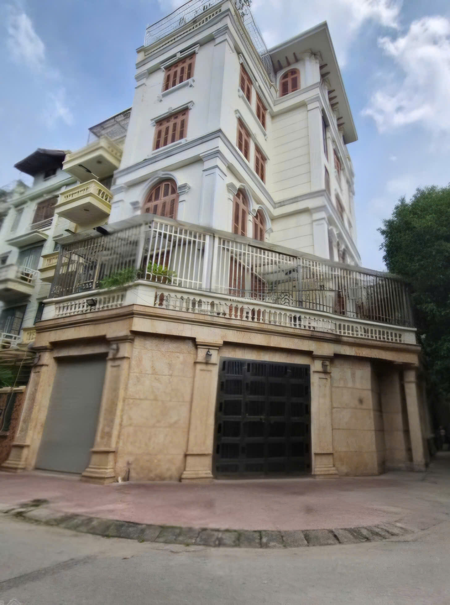 Tôi cho thuê nhà, Trần Nhân Tông, Mai Hắc Đế, HBT; 94m2* 5T -28 tr