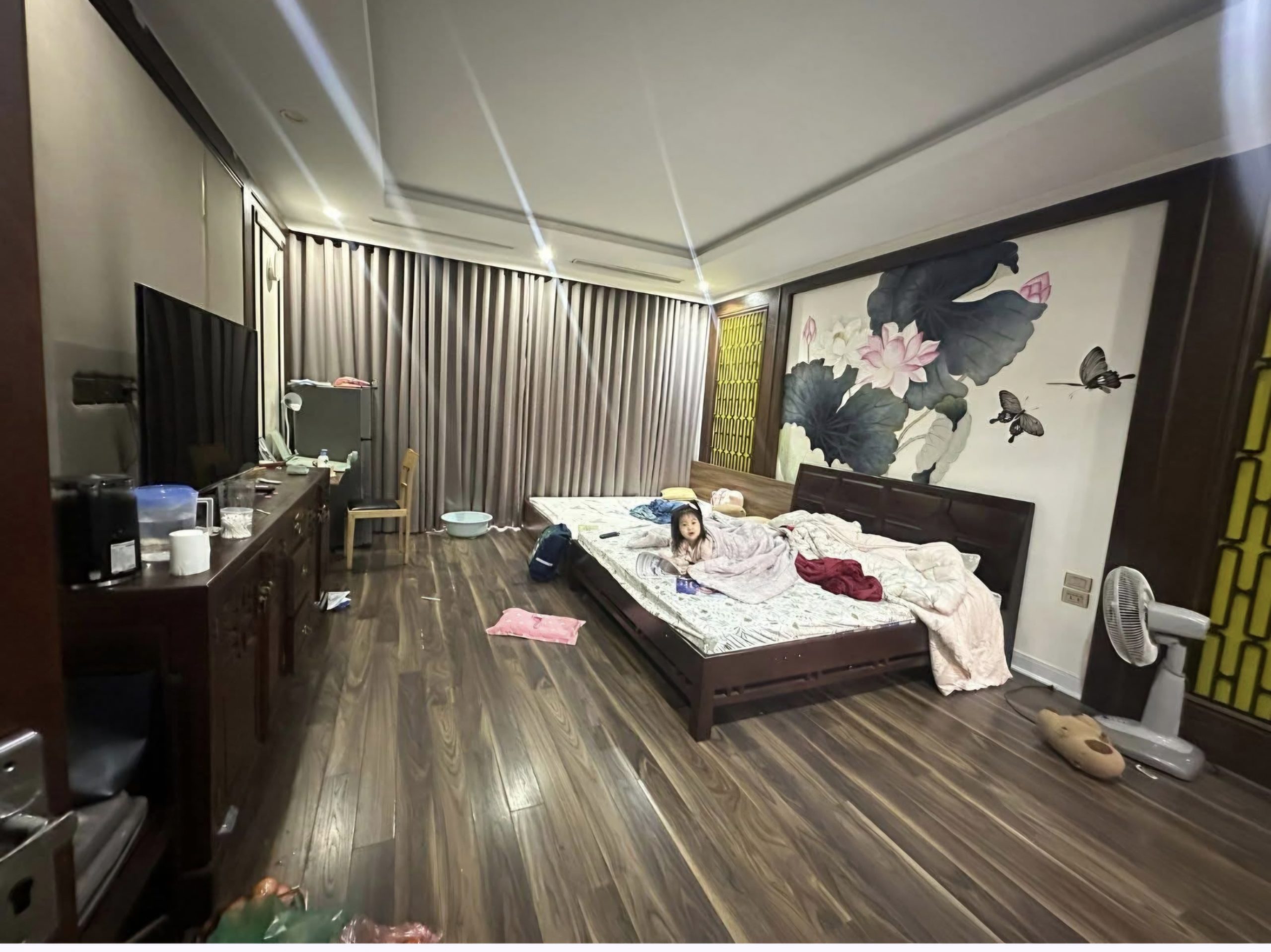 SIÊU PHẨM MAI HẮC ĐẾ 89m² Kết cấu: 7 tầng thang máy Lô góc 1 mặt phố – 2 mặt ngõ – 3 mặt thoáng – nở hậu Giá: 67 tỷ (thiện chí)