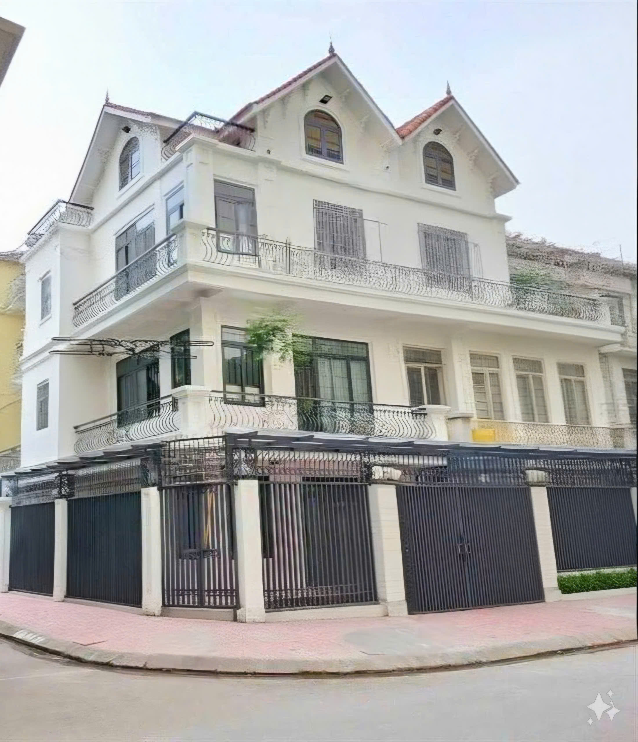 Mình cho thuê nhà, Huỳnh Thúc Kháng, Nguyên Hồng, 202m2x 3.5T -46 tr