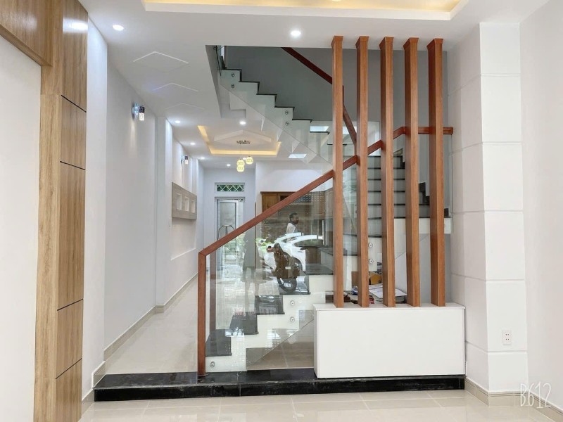 Bán nhà 3 Tầng D2D khu V.I.P Biên Hòa,gần trường Á Châu,SHR hoàn công đầy đủ