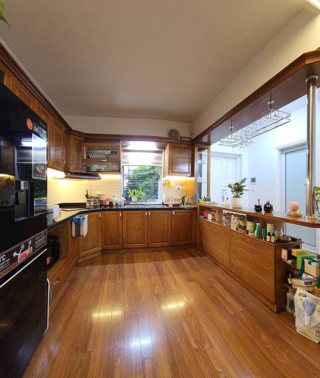 Phố Hai Bà Trưng, phường Tràng Tiền, Hoàn Kiếm 55m², cách hồ Gươm hơn trăm mét